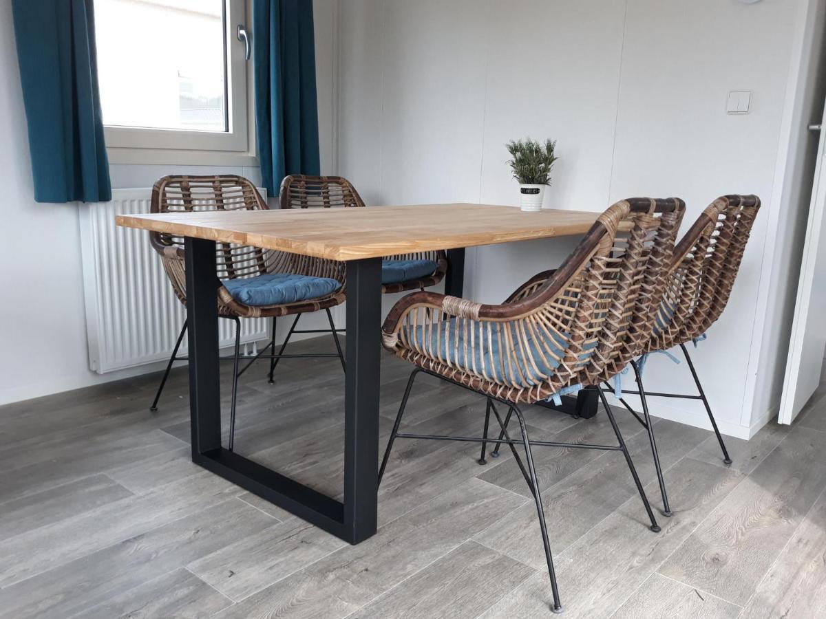Camping De Duinhoeve Chalet Schelp Not For Companies Nieuw-Haamstede Dış mekan fotoğraf