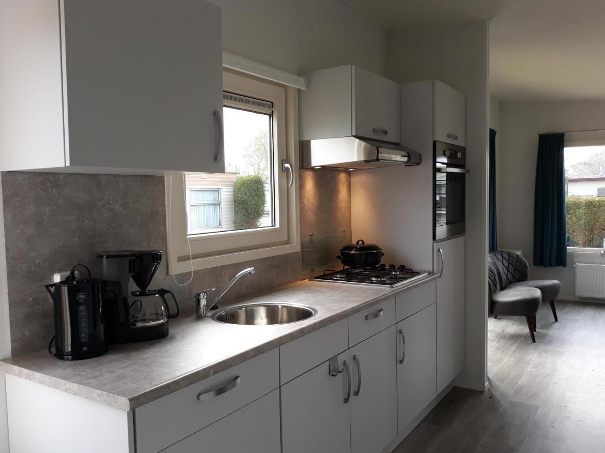 Camping De Duinhoeve Chalet Schelp Not For Companies Nieuw-Haamstede Dış mekan fotoğraf